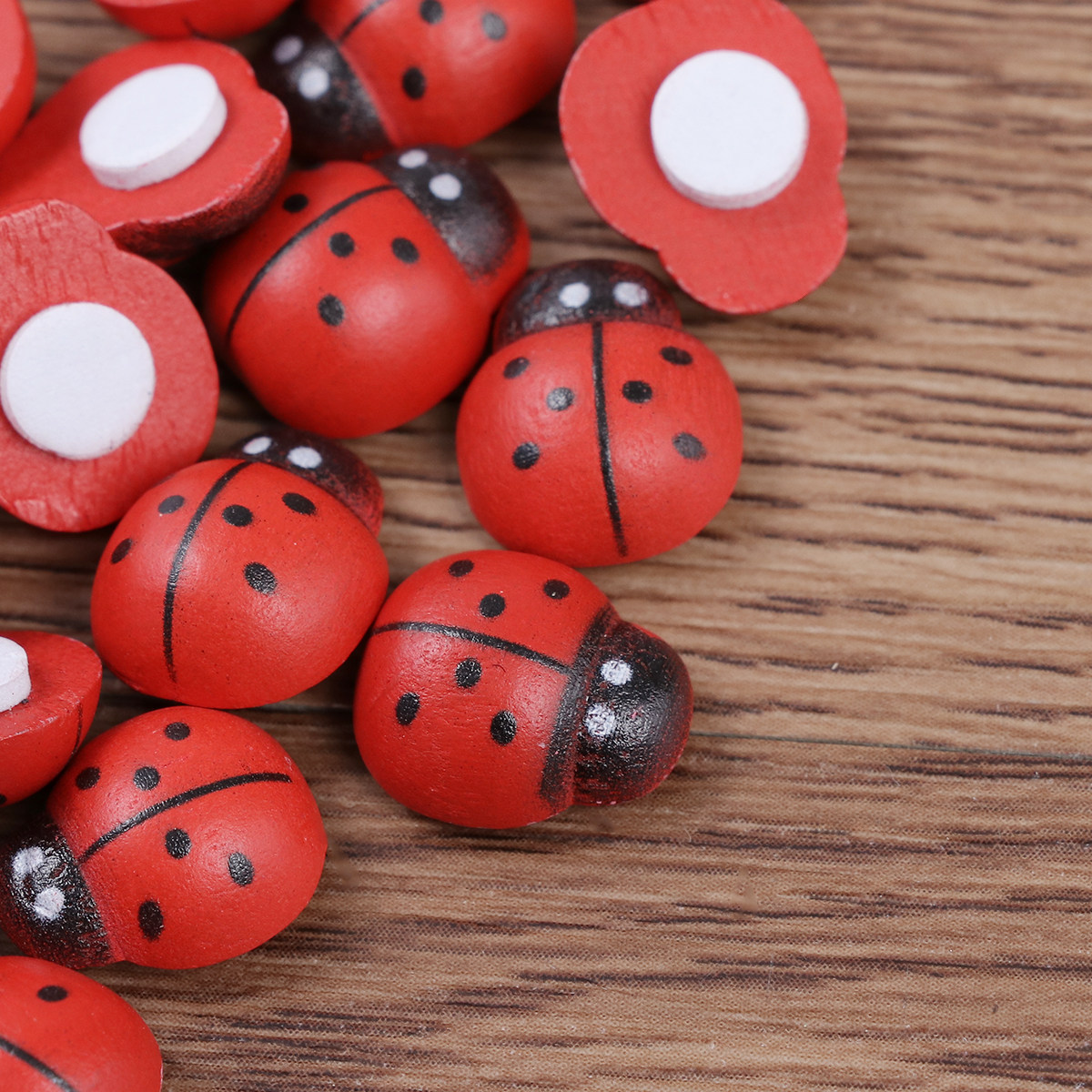 100 peças de Adesivos de Espon - Art Craft Ladybug avaliação e preço